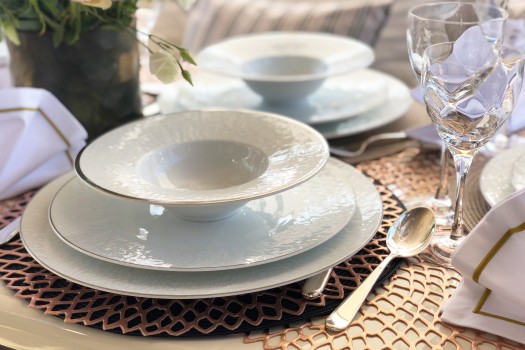 Table & Kitchen